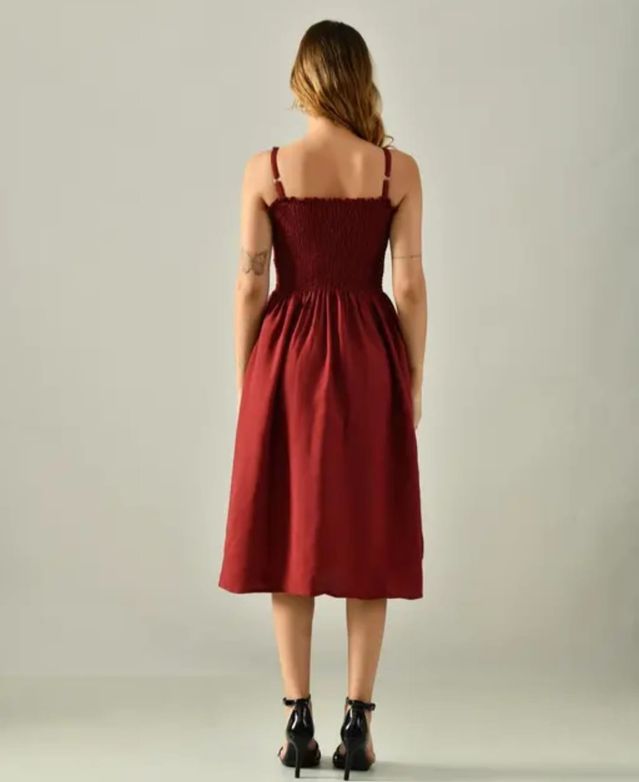 Stylish Women's Sleeveless Smocked Midi Dress – Elegant Casual Party Wear